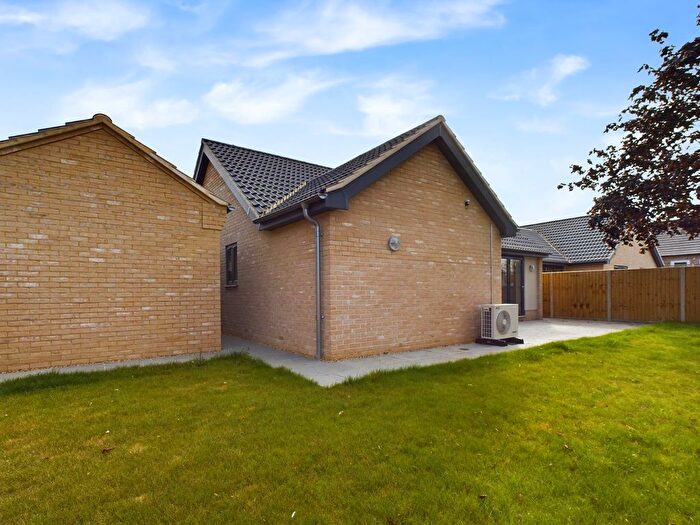 3 Bedroom Detached Bungalow For Sale In London Road, Downham Market, PE38