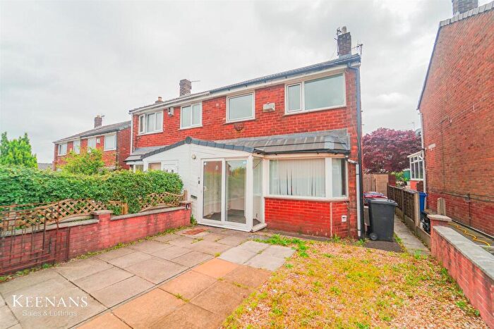 3 Bedroom Semi-Detached House To Rent In Ouseburn Road, Blackburn, BB2