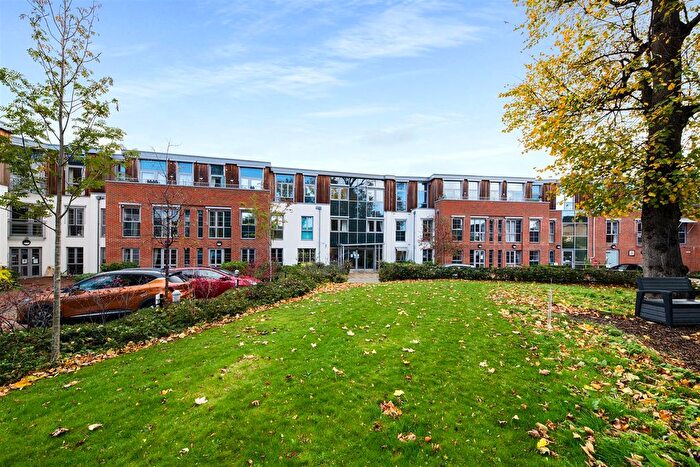 1 Bedroom Flat For Sale In Liberty House, Kingston Road, Raynes Park, London, SW20