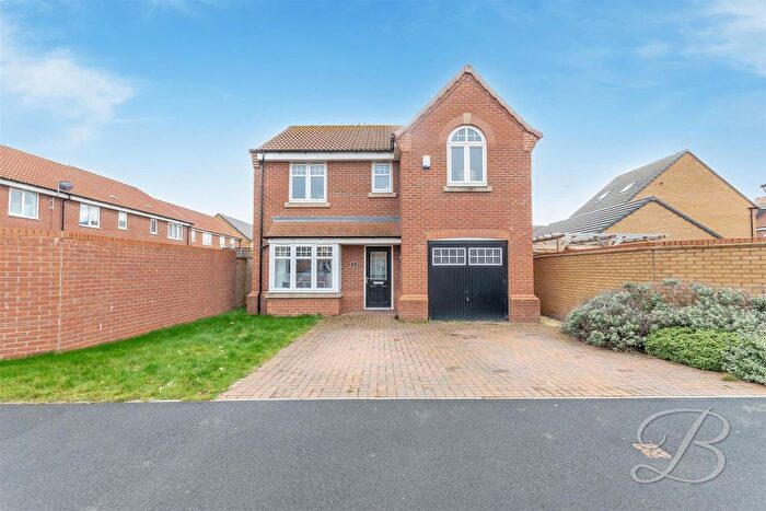 4 Bedroom Detached House For Sale In Lovesey Avenue, Hucknall, Nottingham, NG15