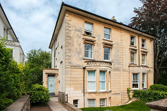 2 Bedroom Flat For Sale In Redland Road, Cotham, BS6