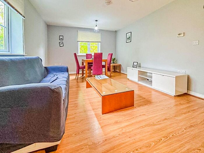 2 Bedroom Apartment To Rent In College Way, Filton, Bristol, BS34