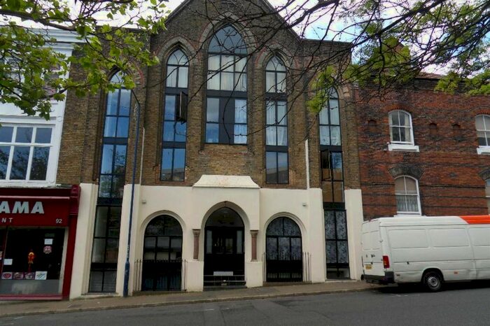 2 Bedroom Flat To Rent In Queen Street, Ramsgate, CT11