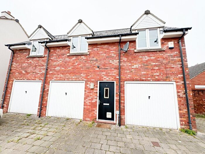 2 Bedroom Garage / Parking To Rent In Camomile Walk, Portishead, Bristol, Somerset, BS20