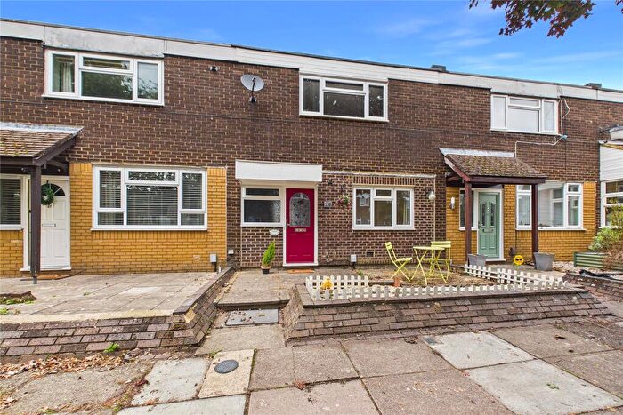 2 Bedroom Terraced House For Sale In Chaucer Road, Farnborough, Hampshire, GU14