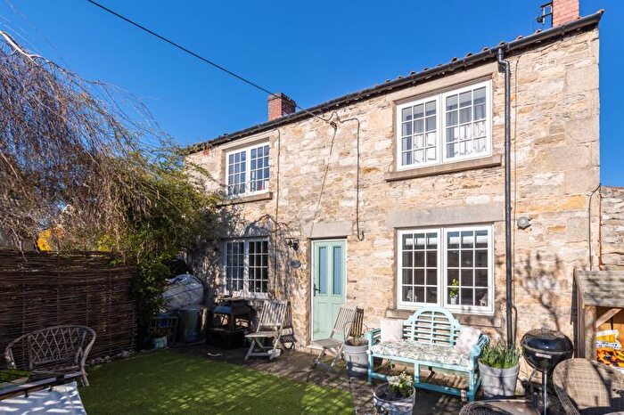 4 Bedroom Detached House For Sale In Church Lane, Thornton Le Dale, YO18