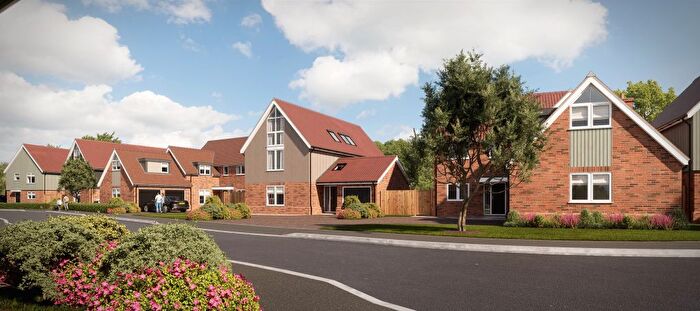 4 Bedroom Detached House For Sale In Spaldings Way, Chelmondiston, Ipswich, IP9