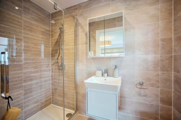 5 Bedroom Detached House For Sale In Roundwell Park, Bearsted, Maidstone, ME14