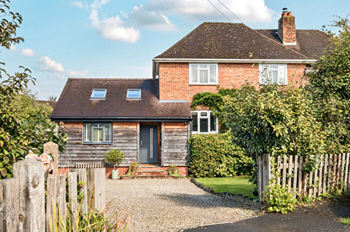 4 Bedroom Semi-Detached House For Sale In Pundle Green, Bartley, Southampton, SO40