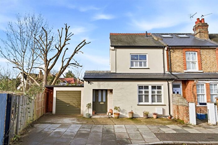 3 Bedroom End Terrace House For Sale In Myrtle Road, Hampton Hill, TW12