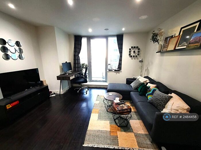 1 Bedroom Flat To Rent In Pan Peninsula Square, London, E14