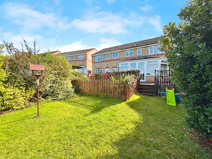 3 Bedroom Semi-Detached House For Sale In Valley Crescent, Blaydon, NE21