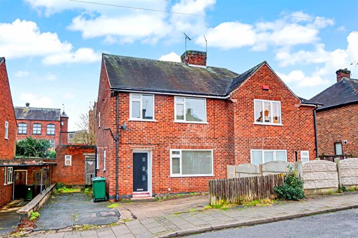 3 Bedroom Semi Detached House For Sale In Nursery Road, Arnold, Nottingham, NG5