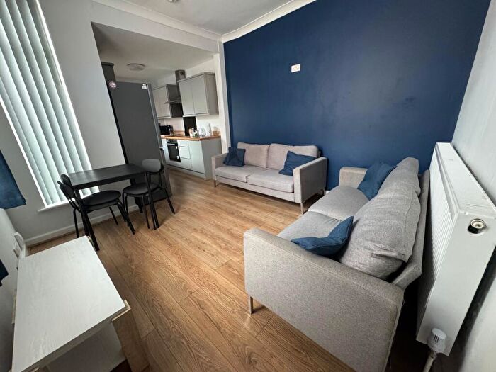 3 Bedroom Terraced House To Rent In Broad Street (Bed), Newcastle-under-Lyme, ST5