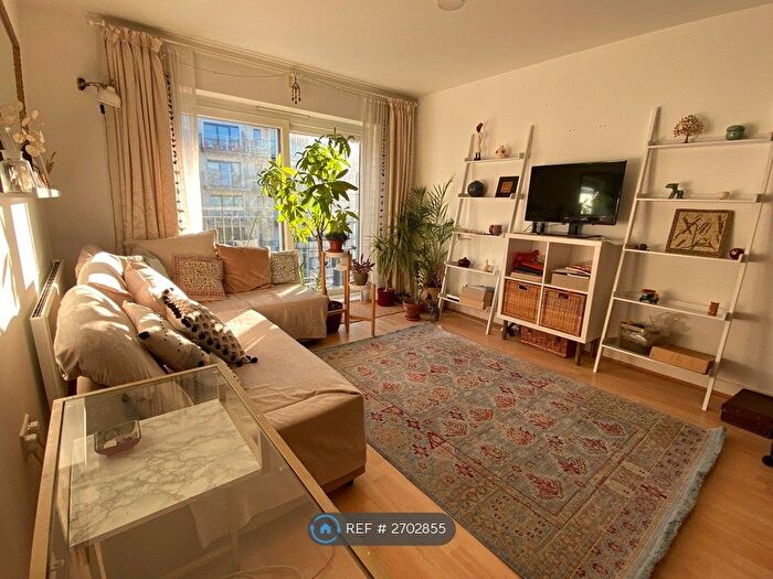 2 Bedroom Flat To Rent In Bantam House, London, NW9