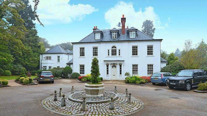 2 Bedroom Flat To Rent In Heronsbrook, Buckhurst Road, SL5