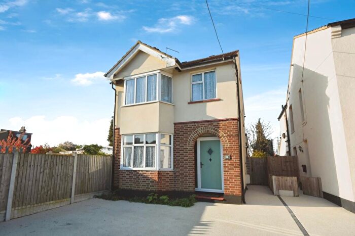 4 Bedroom Detached House For Sale In Church Road, Hadleigh, Benfleet, Essex, SS7