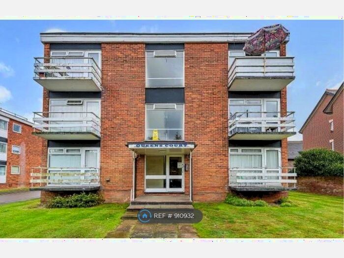 Studio To Rent In Queens Court, Newbury, RG14