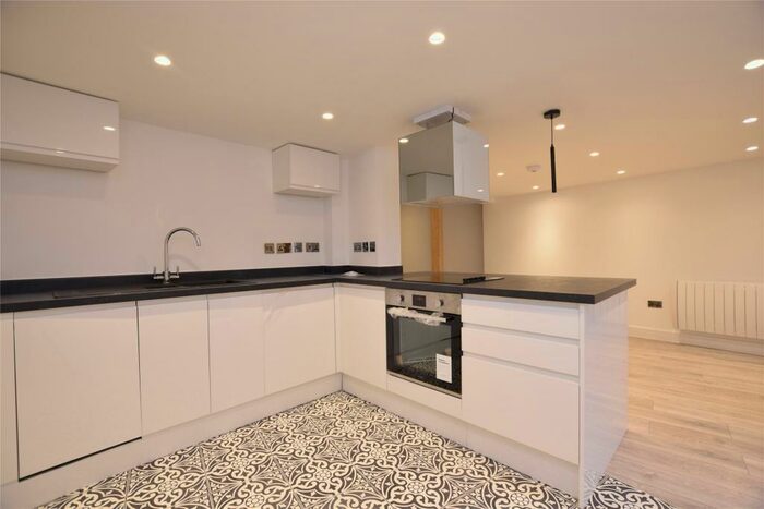 1 Bedroom Apartment To Rent In Bury Street, Abingdon, OX14