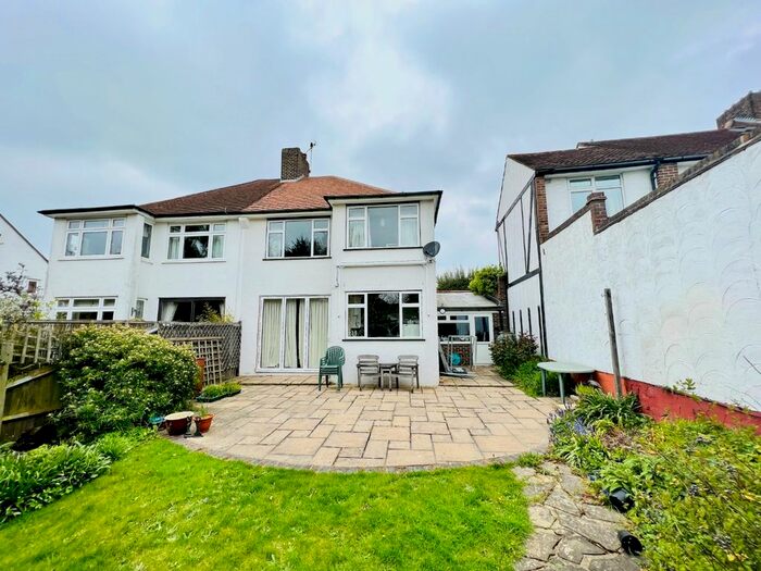 3 Bedroom Semi Detached House For Sale In Crown Woods Way, Eltham