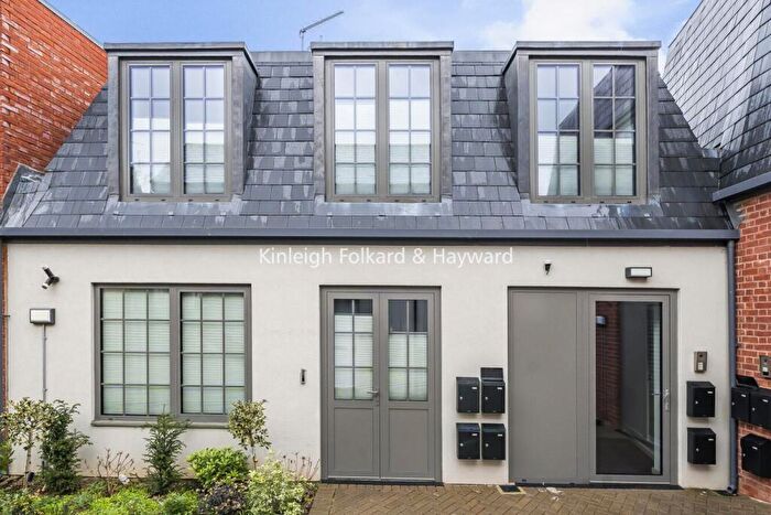 1 Bedroom Flat For Sale In Dukes Mews, Muswell Hill, London, N10