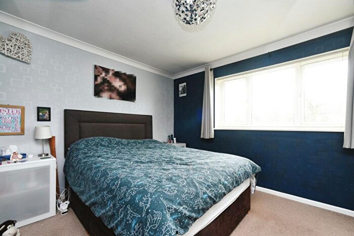 3 Bedroom Terraced House For Sale In Edencroft, Highworth, Swindon, SN6