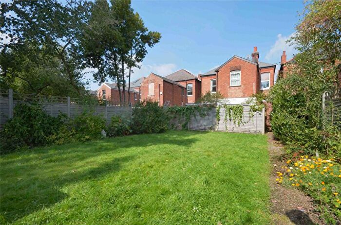 1 Bedroom Flat To Rent In Manstone Road, Cricklewood, NW2