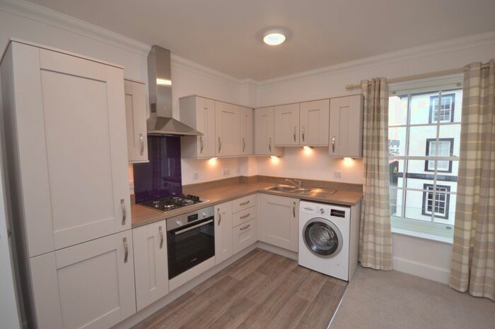 2 Bedroom Flat To Rent In Douglas Court, Tornagrain, Inverness, IV2