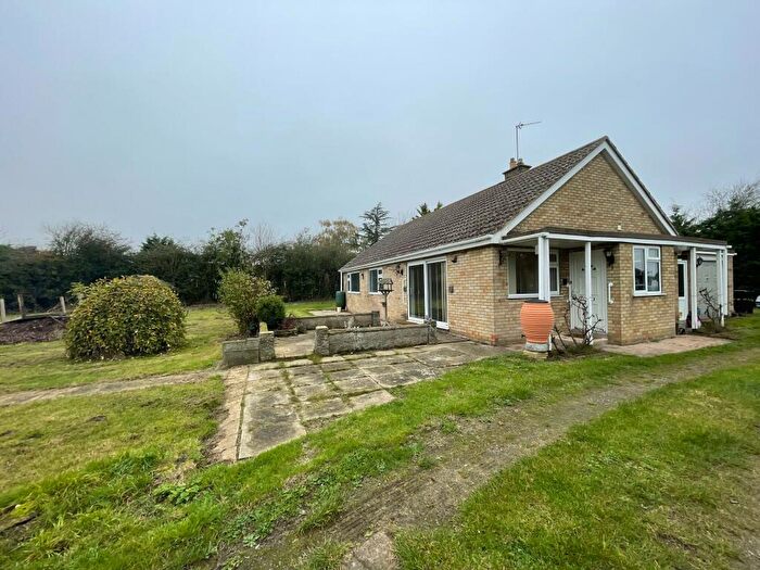 3 Bedroom Bungalow To Rent In Sleaford Road, Cranwell, NG34