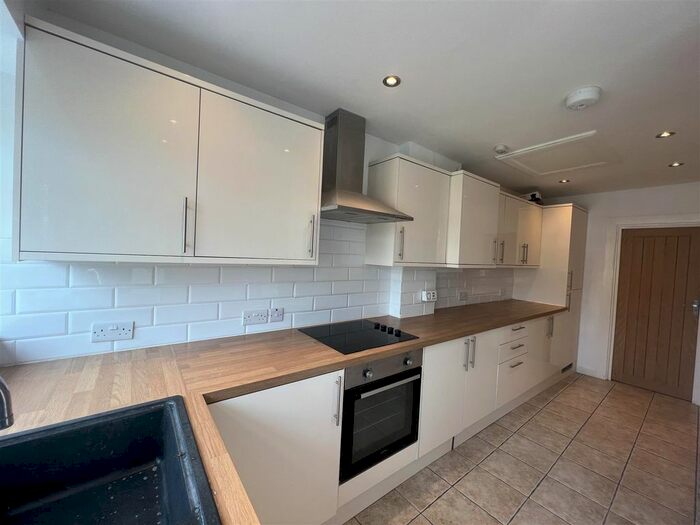 4 Bedroom Property To Rent In Leonard Road, London, E4