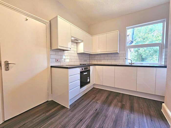 1 Bedroom Flat To Rent In College Road, Bromley, BR1