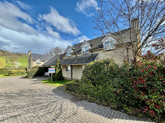 3 Bedroom Detached House For Sale In Brooklea Gardens, Longhope, GL17