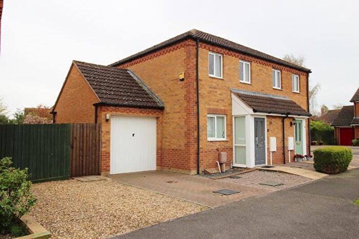2 Bedroom Semi Detached House For Sale In Haybarn Road, Deeping St Nicholas, Lincolnshire, PE11