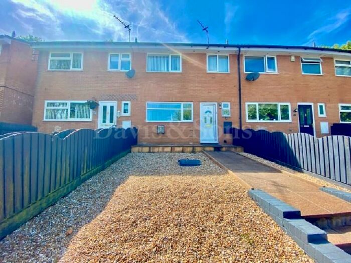 3 Bedroom Terraced House To Rent In Cwrdy Road, Griffithstown, Pontypool, Monmouthshire., NP4