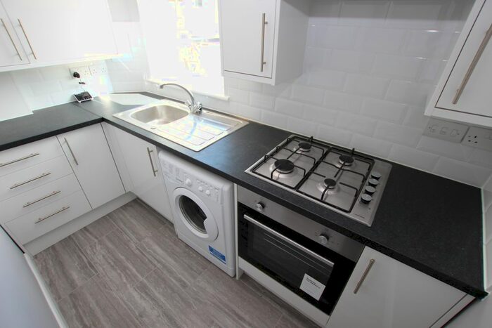 1 Bedroom Flat To Rent In Lower Road, Belvedere, Kent DA17