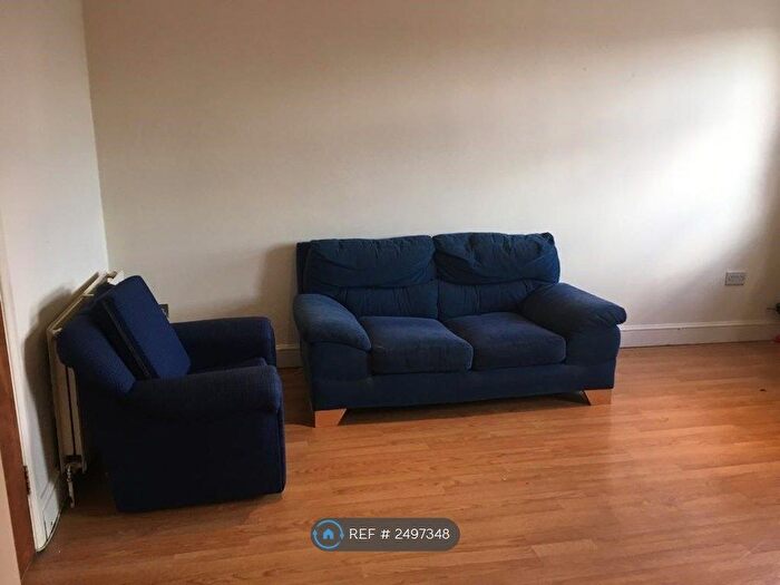 1 Bedroom Terraced House To Rent In East Barnet Road, Barnet, EN4