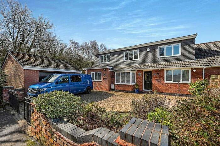 4 Bedroom Bungalow For Sale In Love Lane, Great Wyrley, Walsall, Staffordshire, WS6