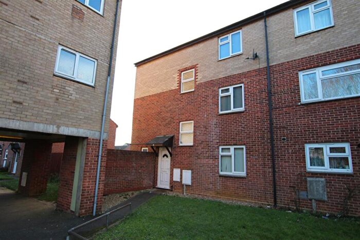 1 Bedroom Terraced House To Rent In Elizabeth Walk, Northampton, NN1