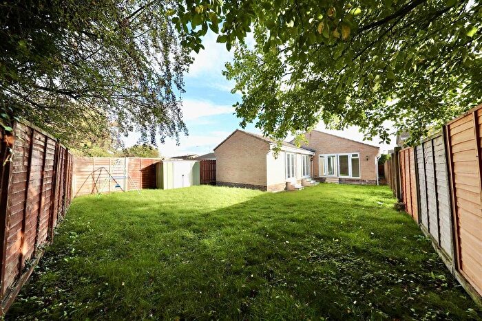 3 Bedroom Detached House For Sale In Kenmore Drive, Hull, HU6
