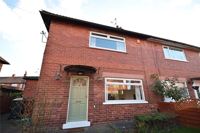 2 Bedroom Semi Detached House To Rent In Westway, Farsley, Pudsey, LS28