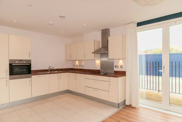 2 Bedroom Apartment To Rent In Highgate, Longmead Terrace, Bath, BA2