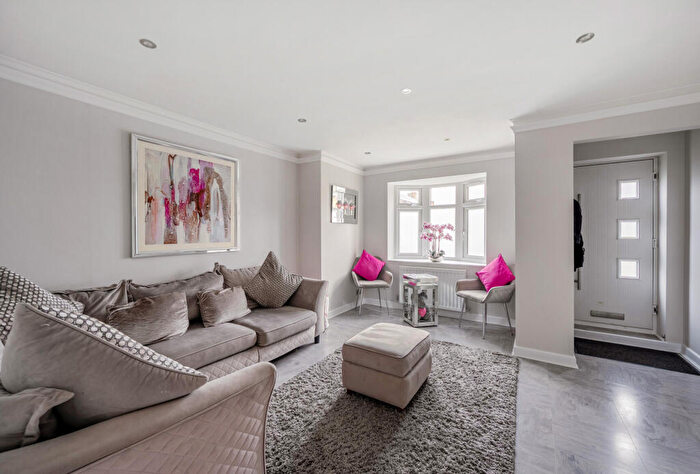 2 Bedroom Terraced House For Sale In Shrewsbury Road, Carshalton, SM5