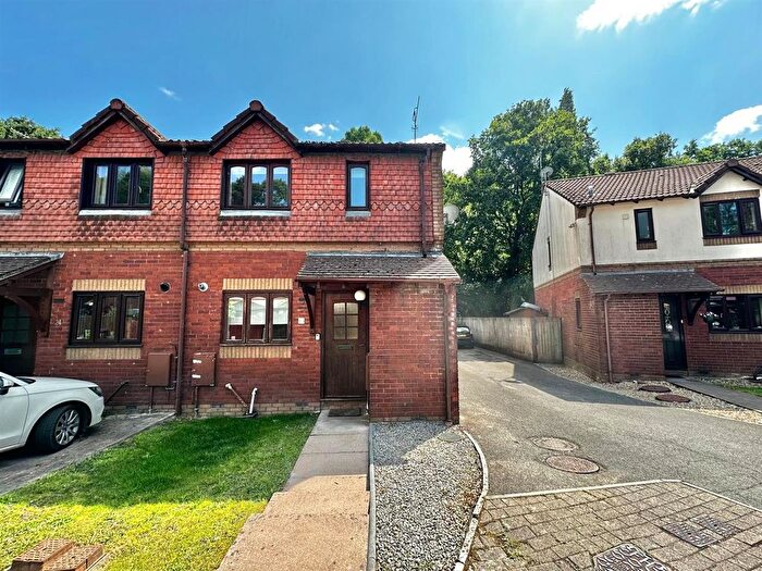 3 Bedroom Semi-Detached House To Rent In Cottey Brook, Tiverton, EX16