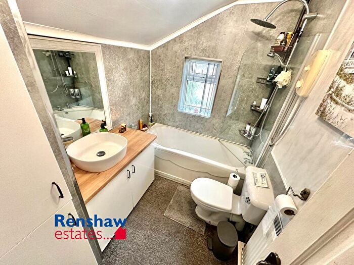 2 Bedroom End Of Terrace House For Sale In Byron Street, Ilkeston, Derbyshire, DE7