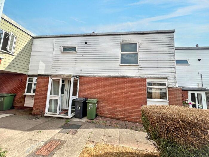 3 Bedroom Terraced House For Sale In Evenlode Close, Redditch, Worcestershire, B98