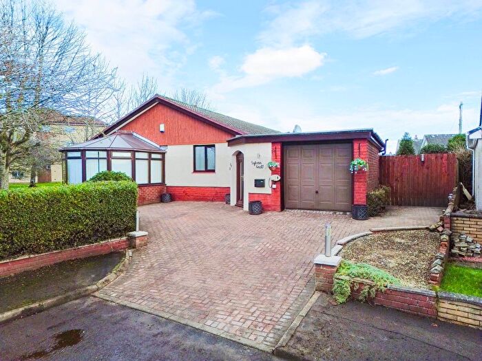 4 Bedroom Detached Bungalow For Sale In Whyte Avenue, Irvine, KA12