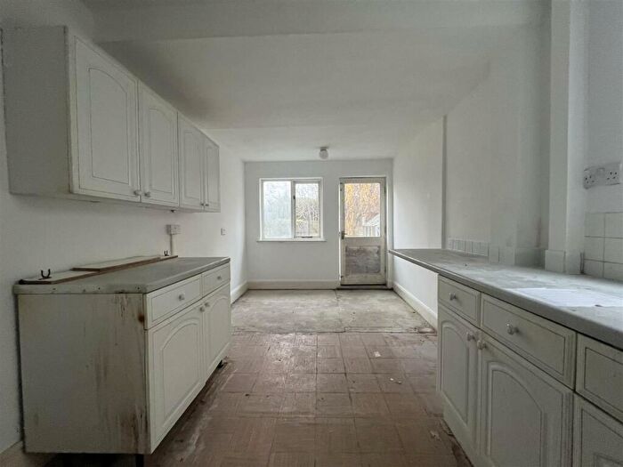 2 Bedroom Semi-Detached House For Sale In Brookvale Road, Stratford-Upon-Avon, CV37