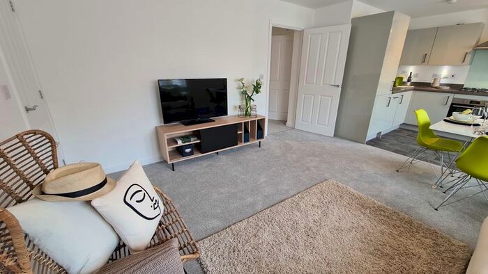 2 Bedroom Flat To Rent In Waterfield Close, Peterborough, PE3