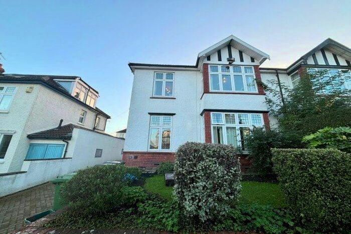 2 Bedroom Flat To Rent In Upper Cranbrook Road, Bristol, BS6
