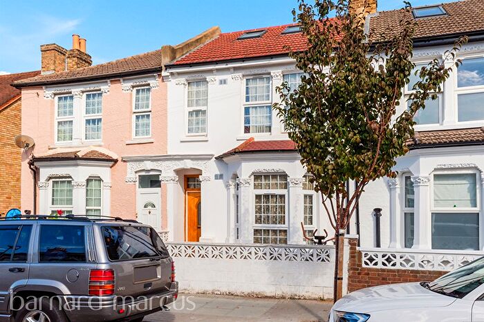 5 Bedroom Terraced House For Sale In Selkirk Road, London, SW17